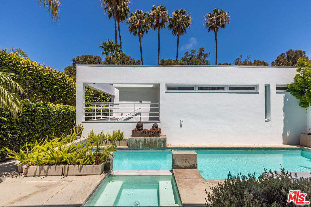 27428 Pacific Coast Hwy