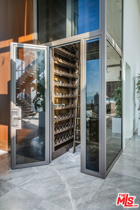 825 S Hill St Unit: Penthouse