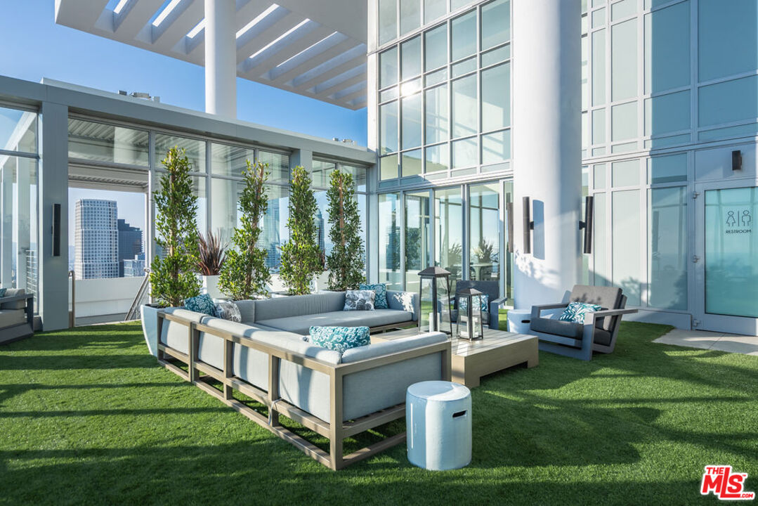825 S Hill St Unit: Penthouse