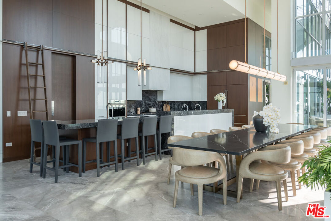 825 S Hill St Unit: Penthouse