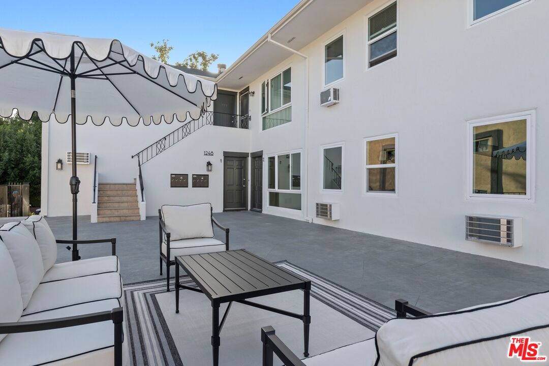 1252 N Crescent Heights Unit: 2