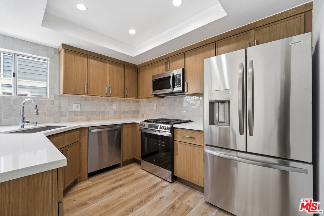 100 S Catalina Ave Unit: A