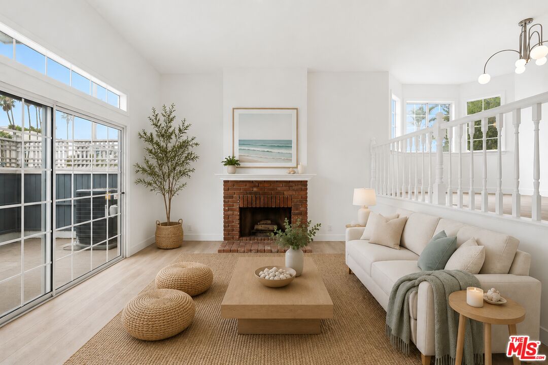 100 S Catalina Ave Unit: A