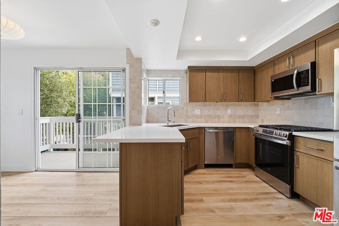 100 S Catalina Ave Unit: A