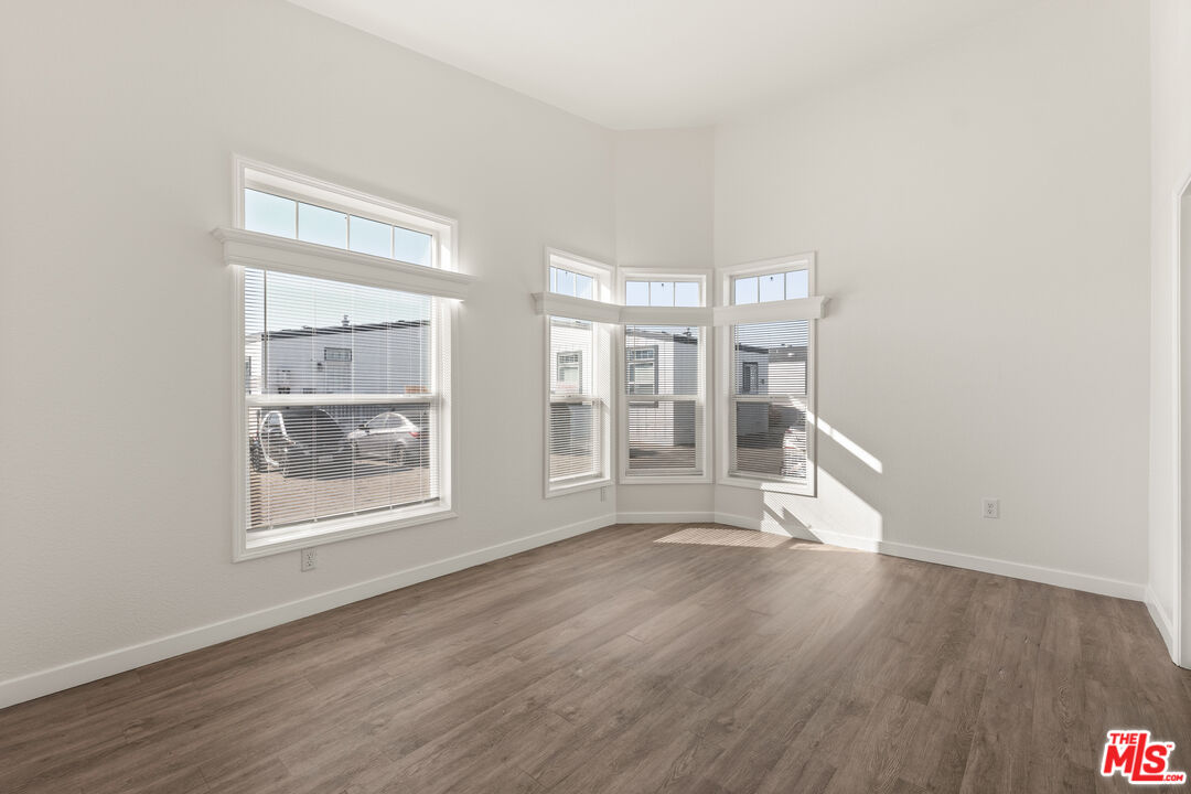 8250 Lankershim Blvd Unit: 92
