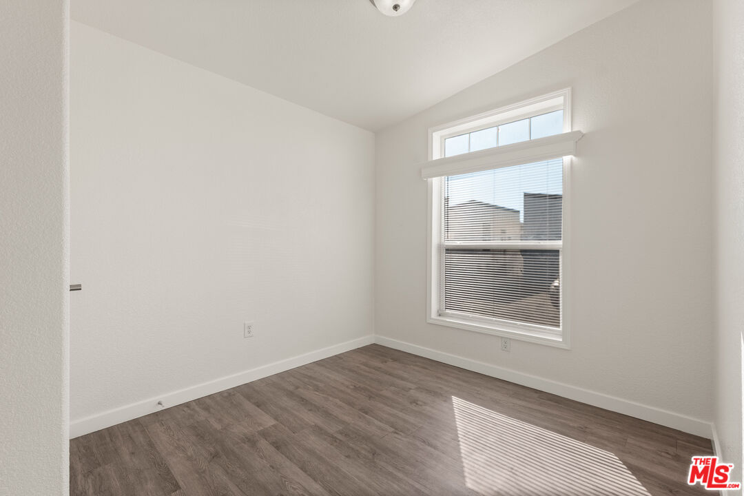 8250 Lankershim Blvd Unit: 92