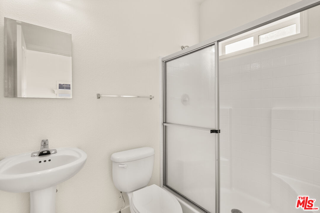 8250 Lankershim Blvd Unit: 92