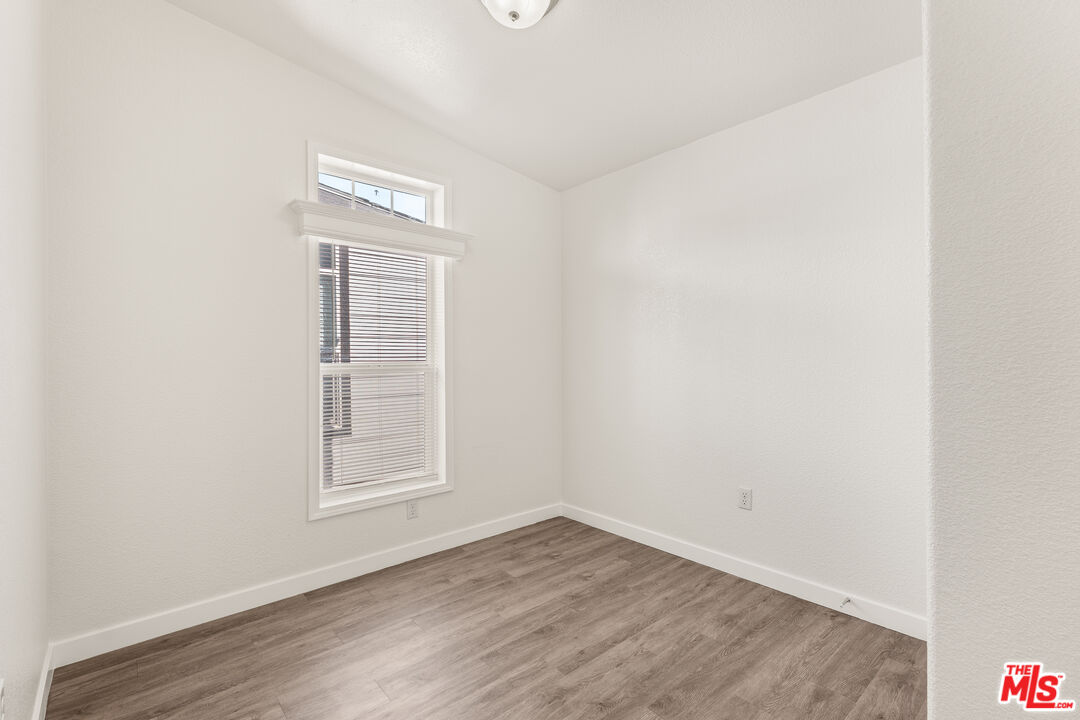 8250 Lankershim Blvd Unit: 92