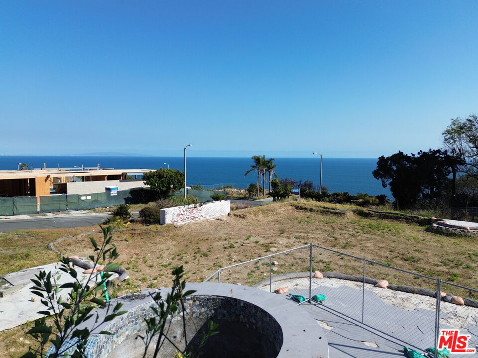 20521 Roca Chica Dr