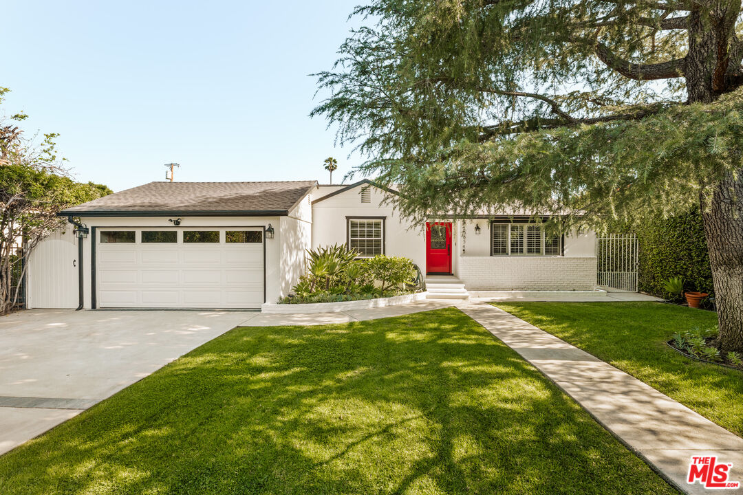 13854 Valleyheart Dr
