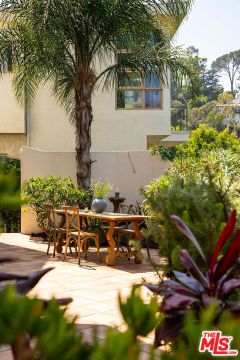 2558 Corralitas Dr