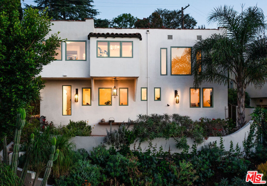 2558 Corralitas Dr