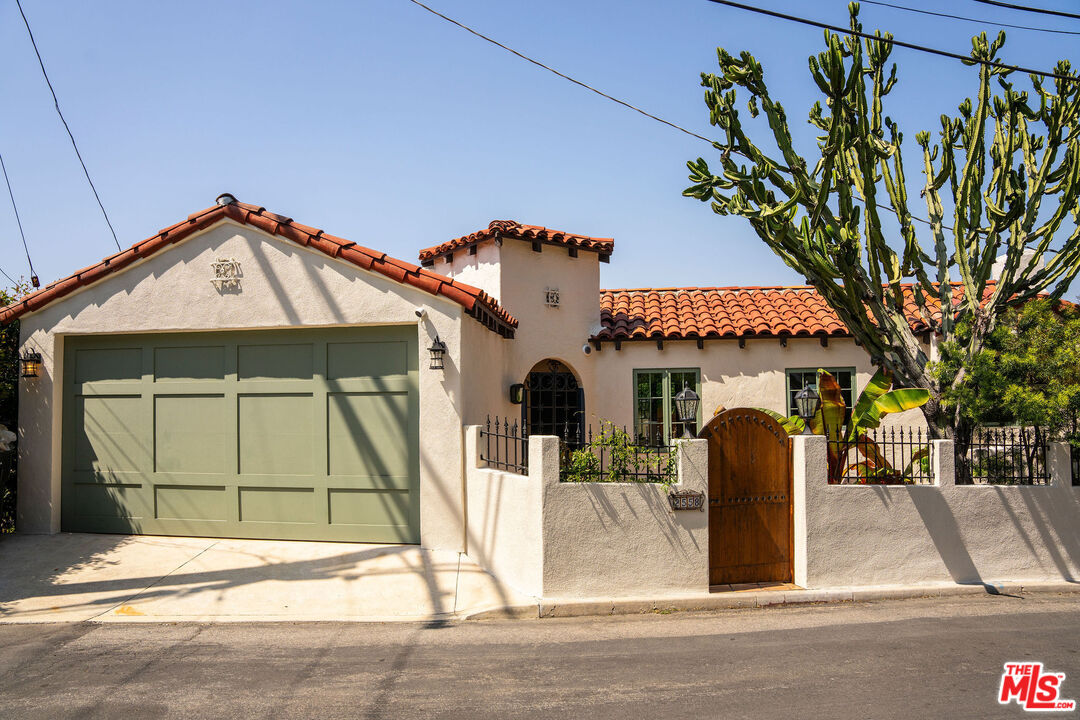 2558 Corralitas Dr