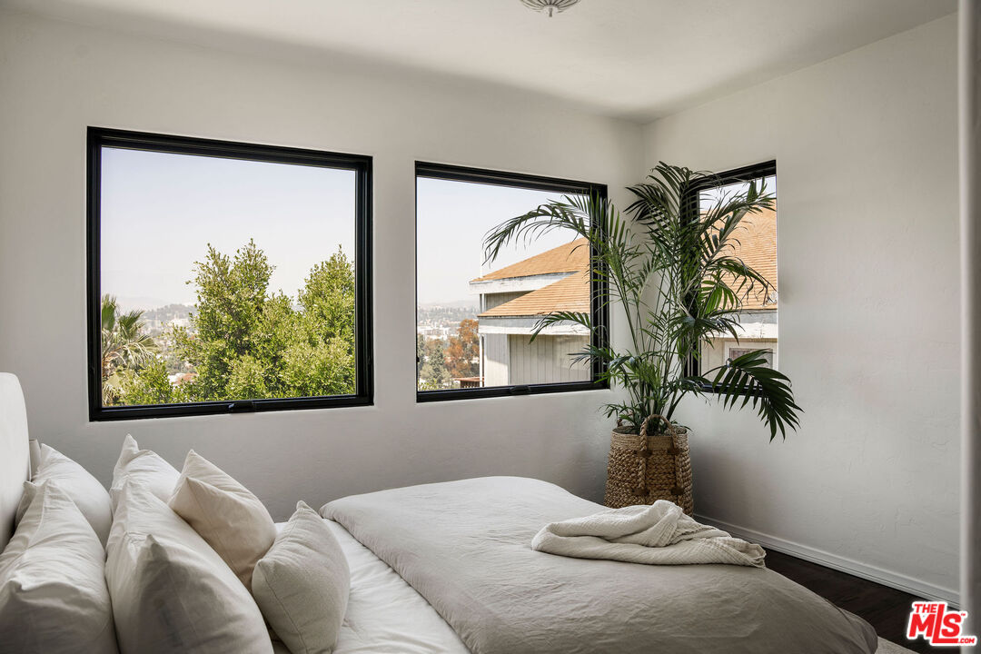 2558 Corralitas Dr