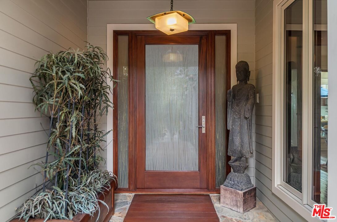 23416 Malibu Colony Rd