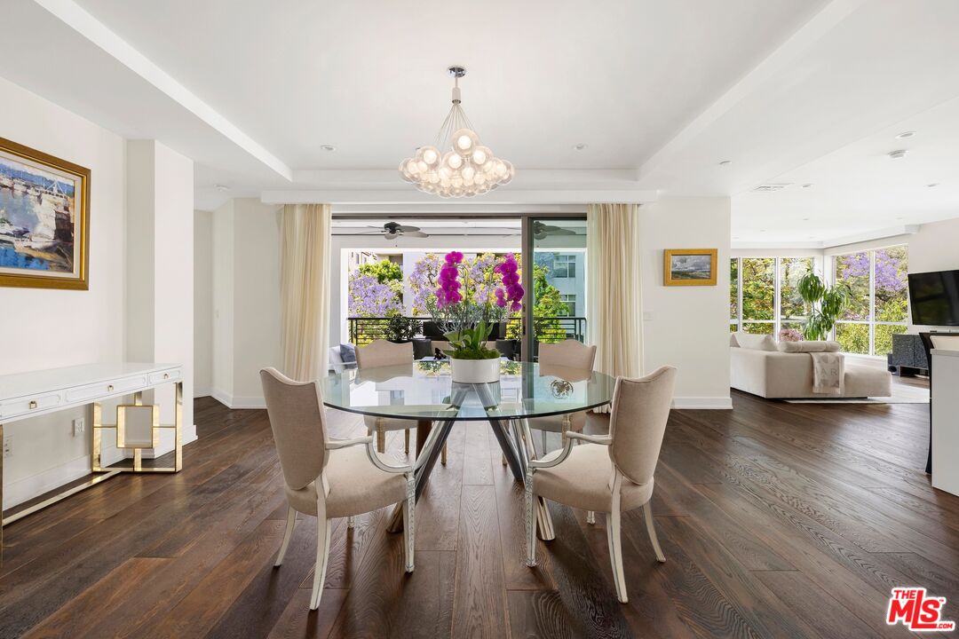 450 N Palm Dr Unit: 306