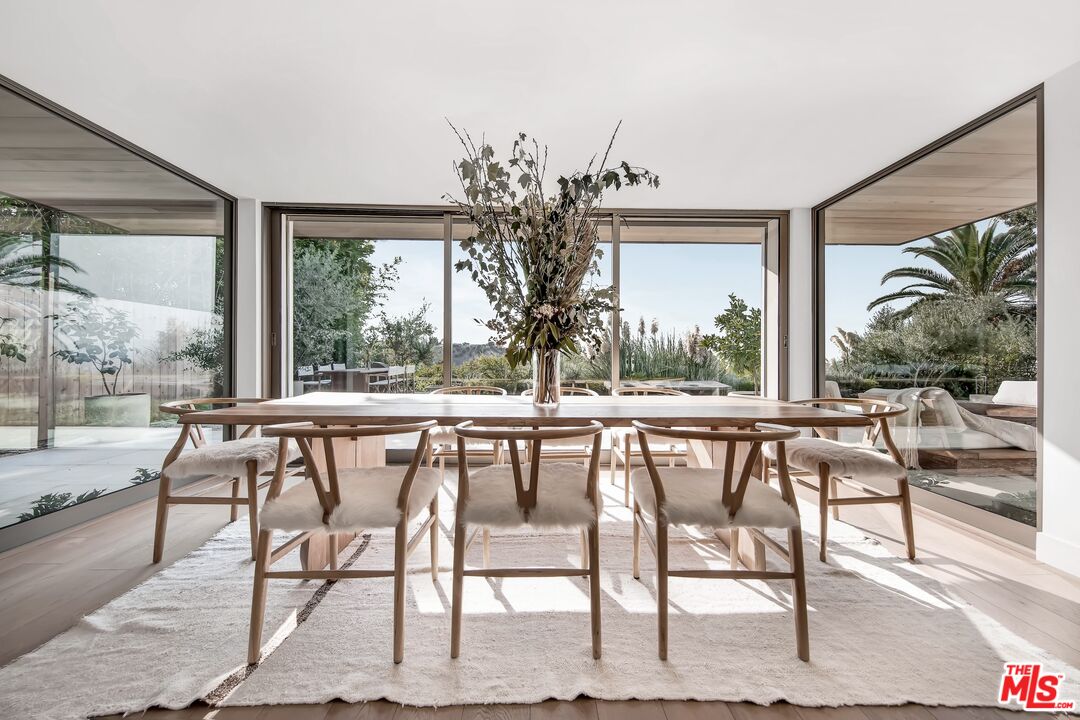 3539 Beverly Ridge Dr