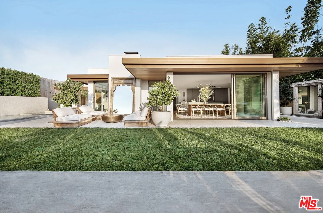 3539 Beverly Ridge Dr