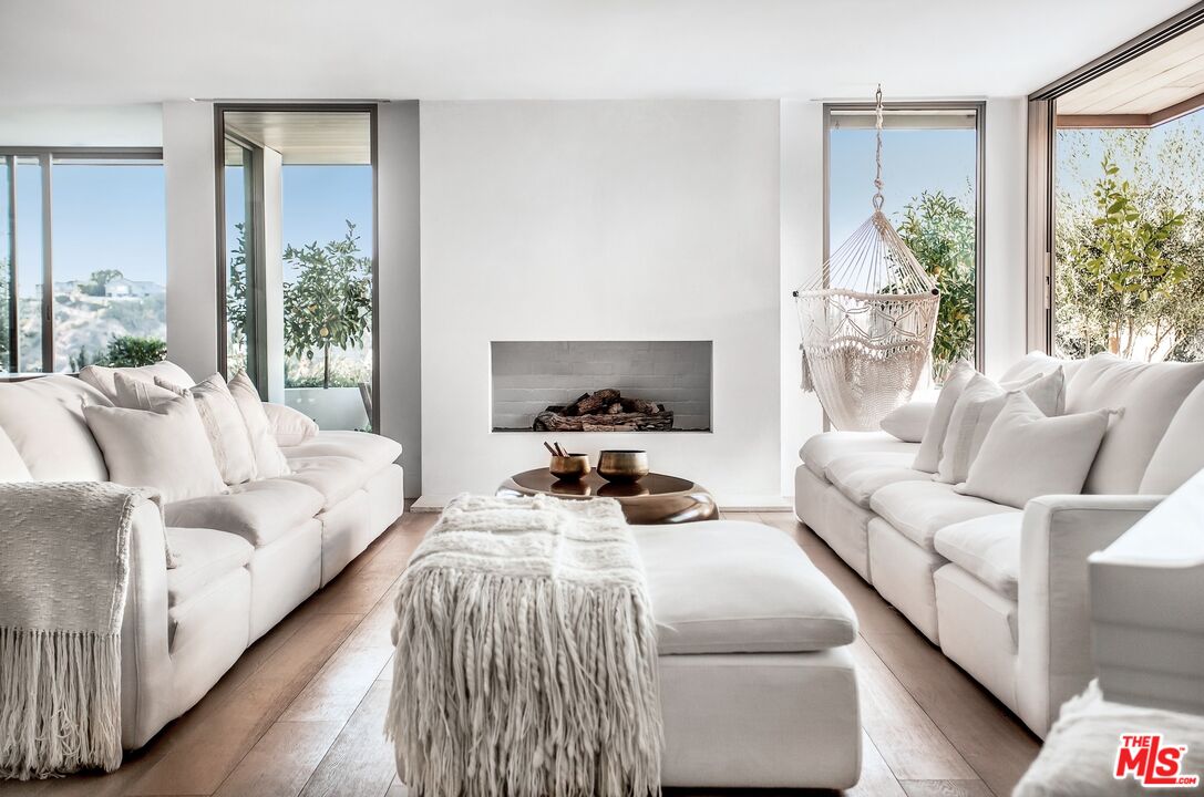 3539 Beverly Ridge Dr