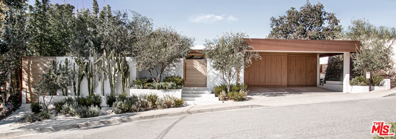 3539 Beverly Ridge Dr