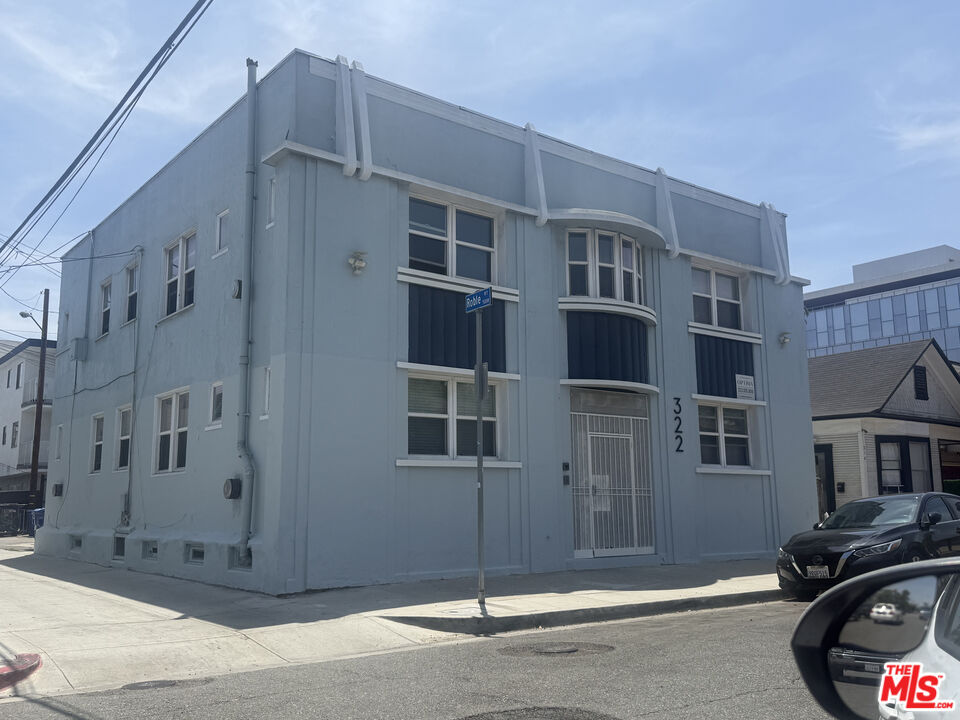 322 Daisy Ave