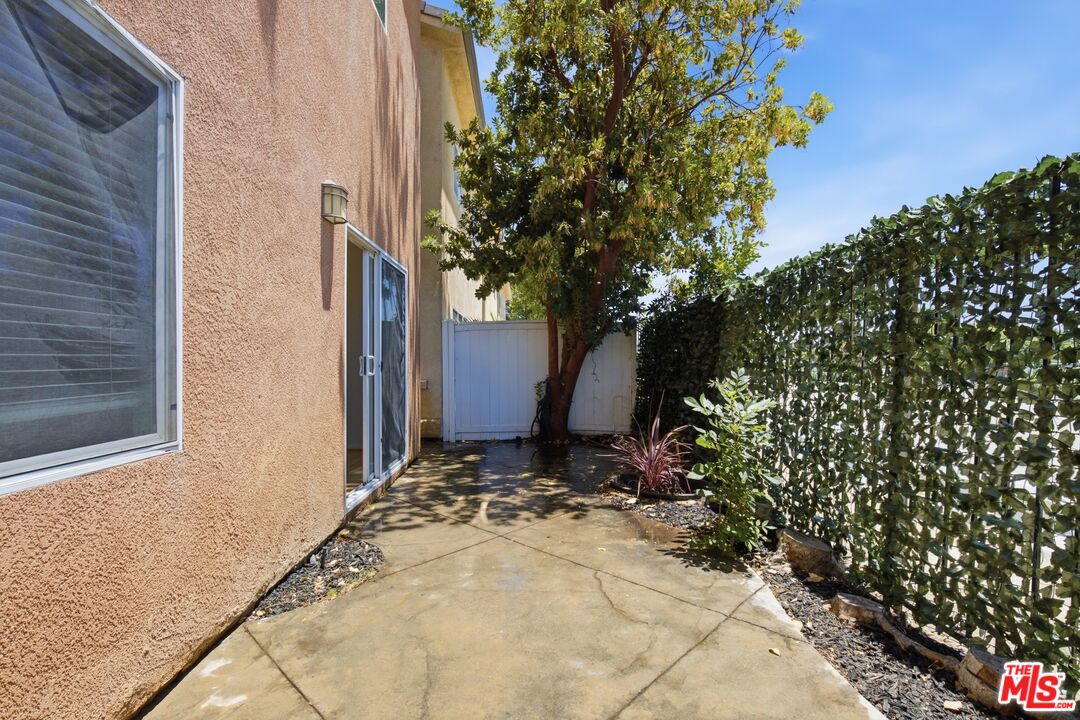 20300 Vanowen St Unit: 41