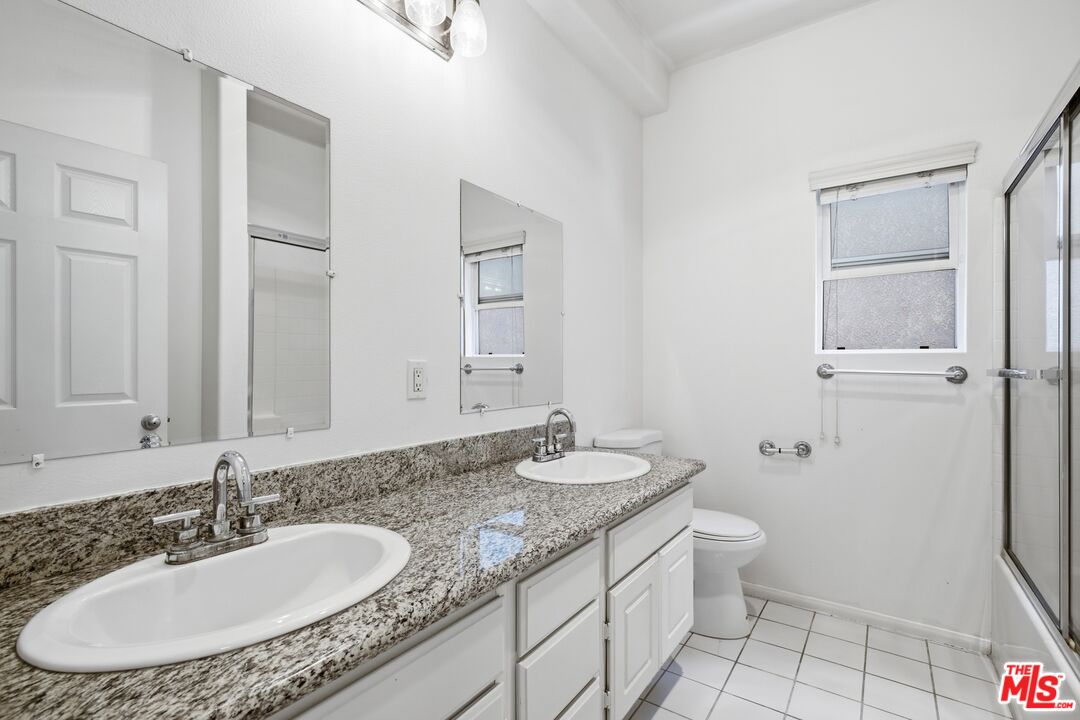 20300 Vanowen St Unit: 41