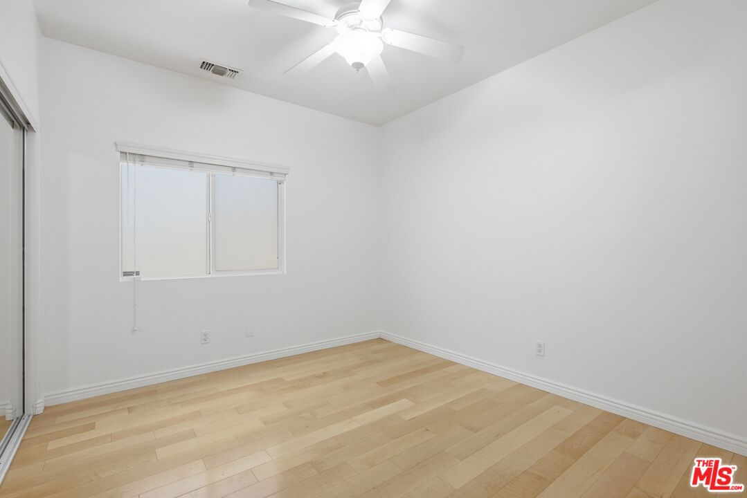 20300 Vanowen St Unit: 41