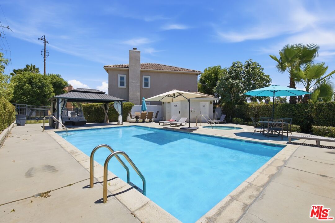 20300 Vanowen St Unit: 41