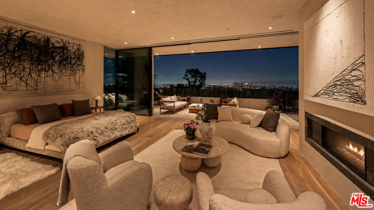 1357 Laurel Way