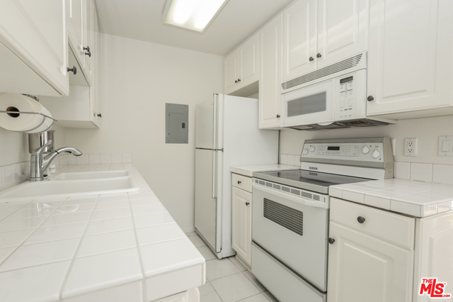 2308 Schader Dr Unit: 211