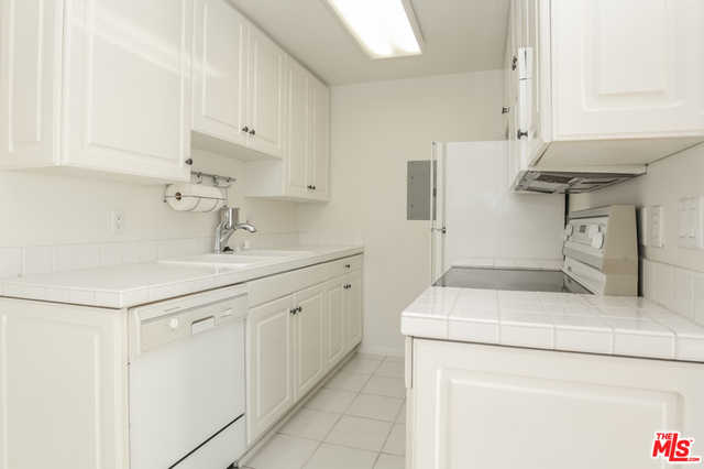 2308 Schader Dr Unit: 211