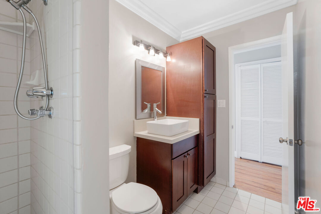 248 S Doheny Dr Unit: 6