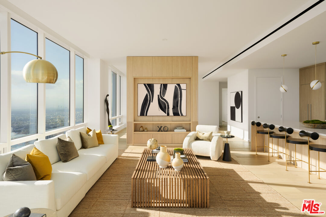 1000 W 8th St Unit: 5801