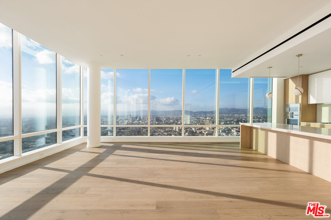 1000 W 8th St Unit: 5801