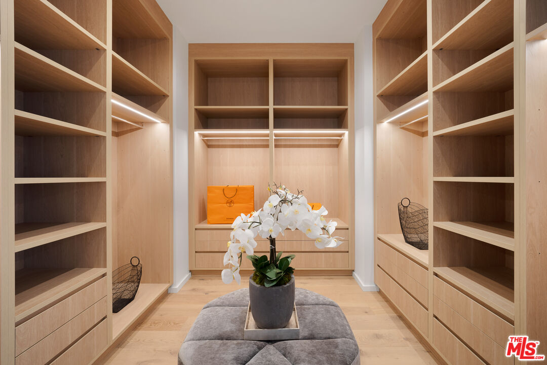 1000 W 8th St Unit: 5802