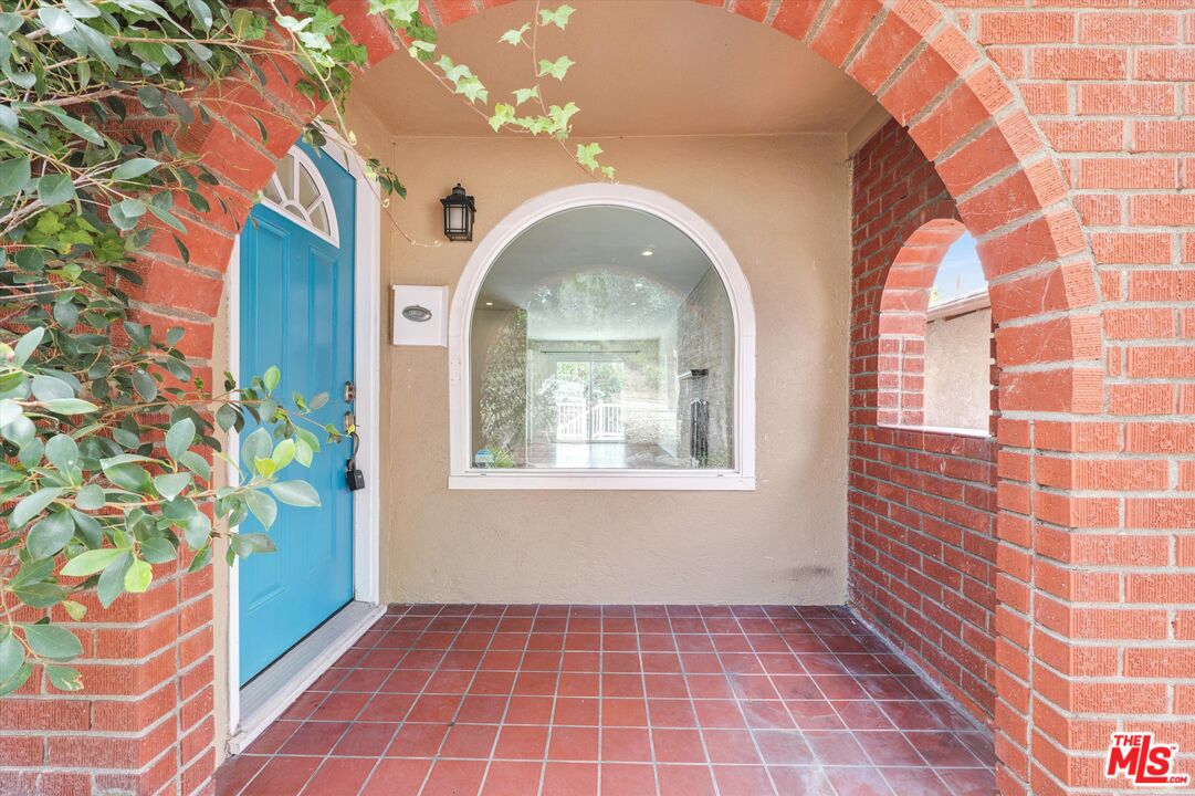1021 Camino Real