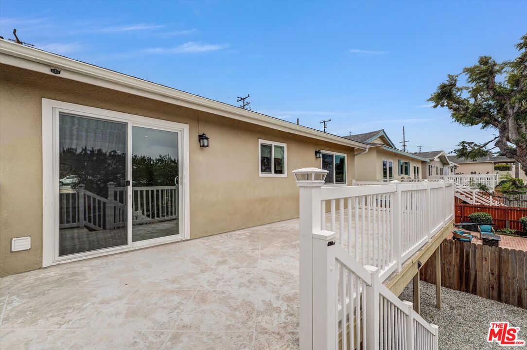 1021 Camino Real