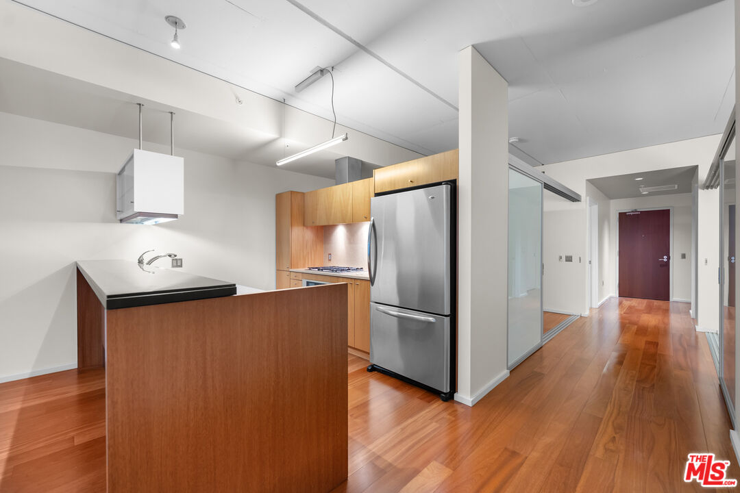 1155 S Grand Ave Unit: 419