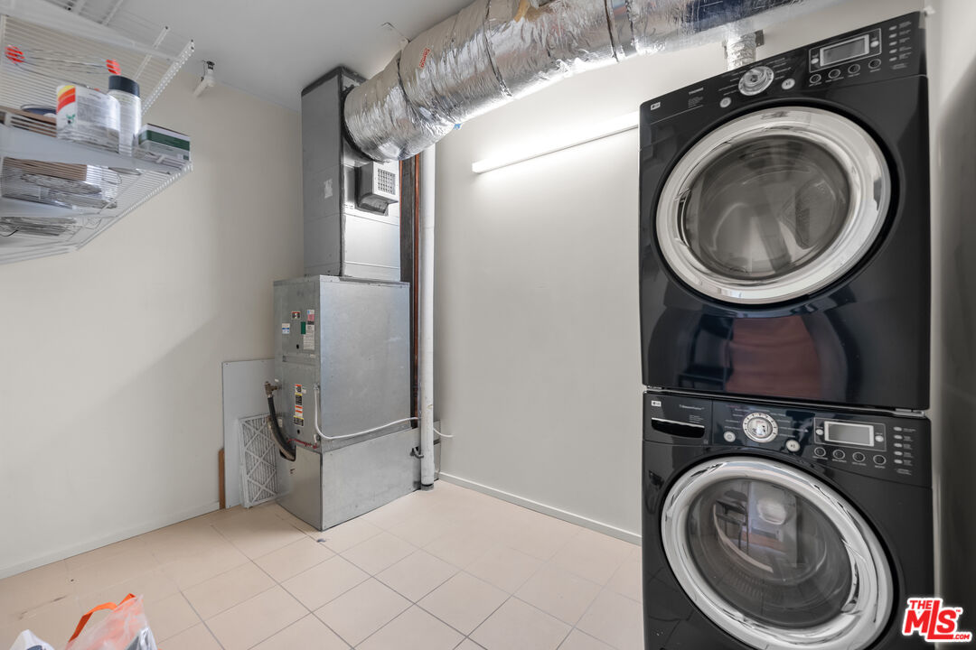1155 S Grand Ave Unit: 419