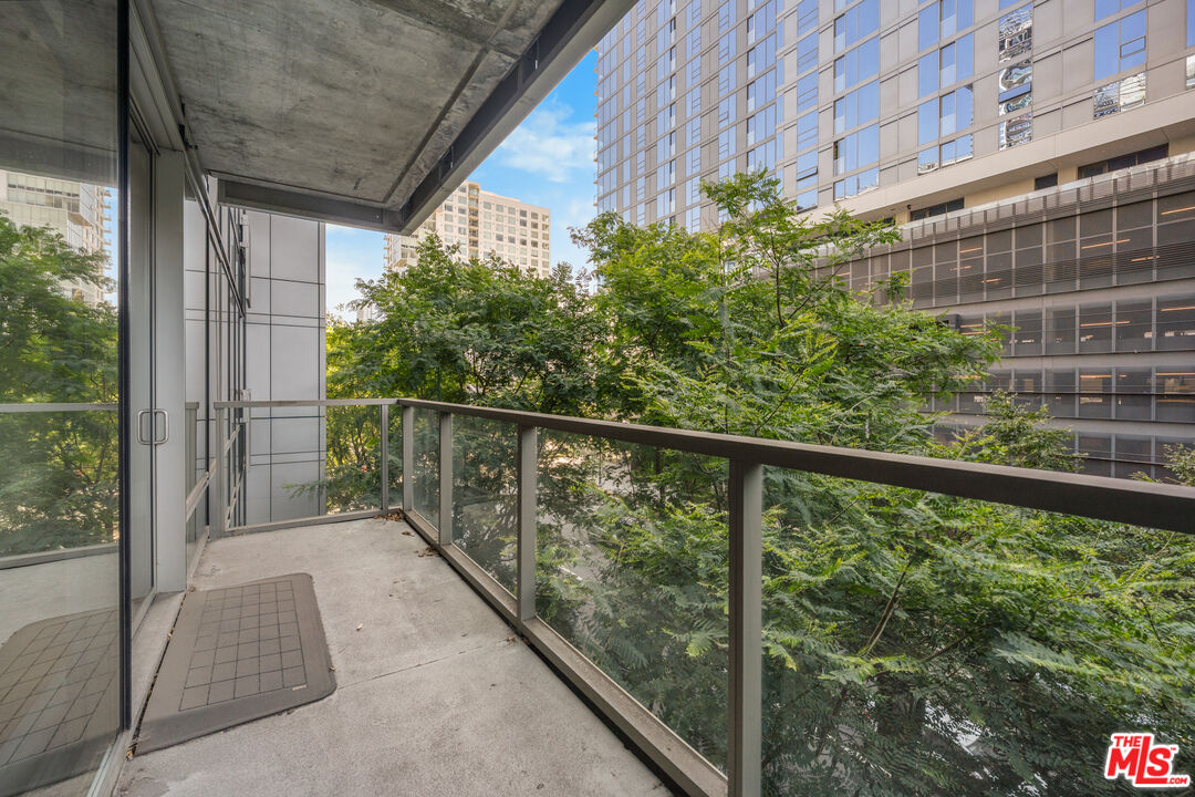 1155 S Grand Ave Unit: 419