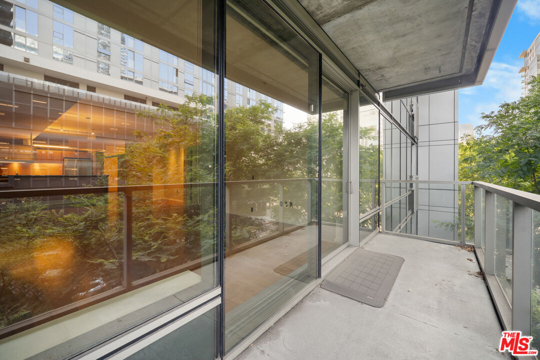 1155 S Grand Ave Unit: 419