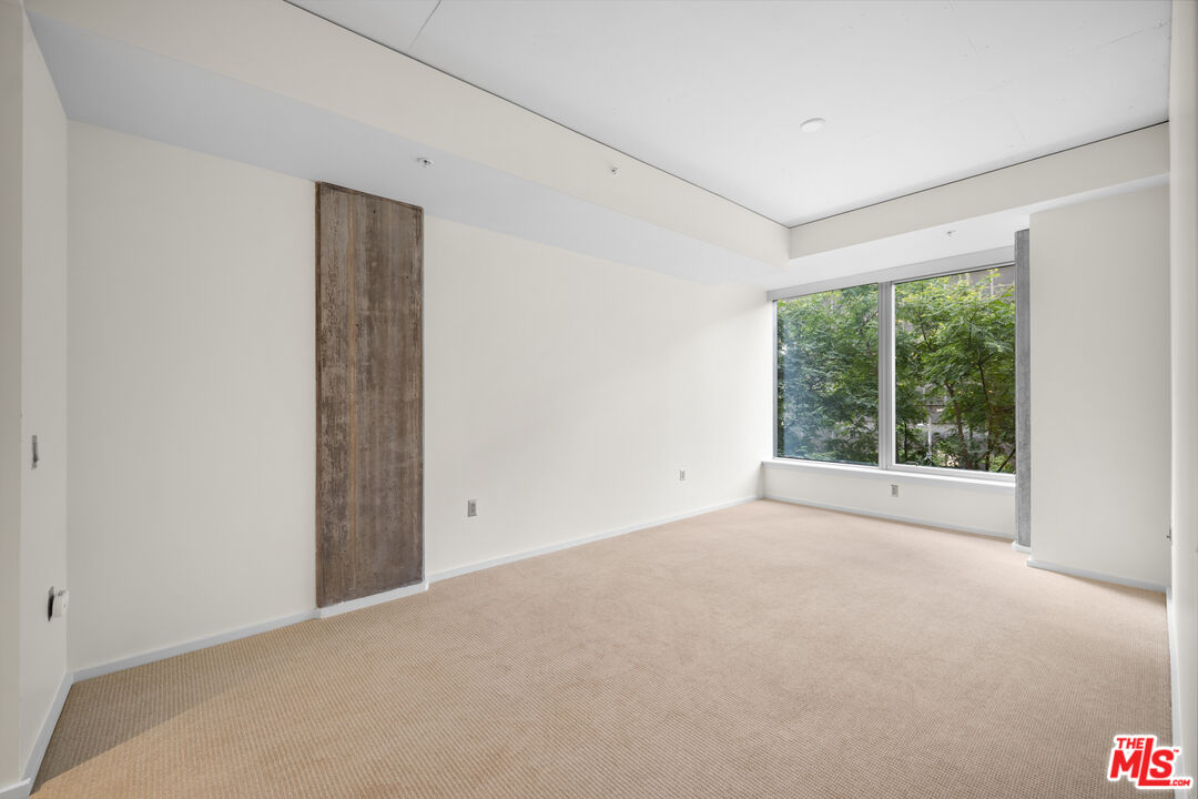 1155 S Grand Ave Unit: 419