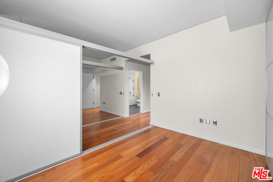 1155 S Grand Ave Unit: 419