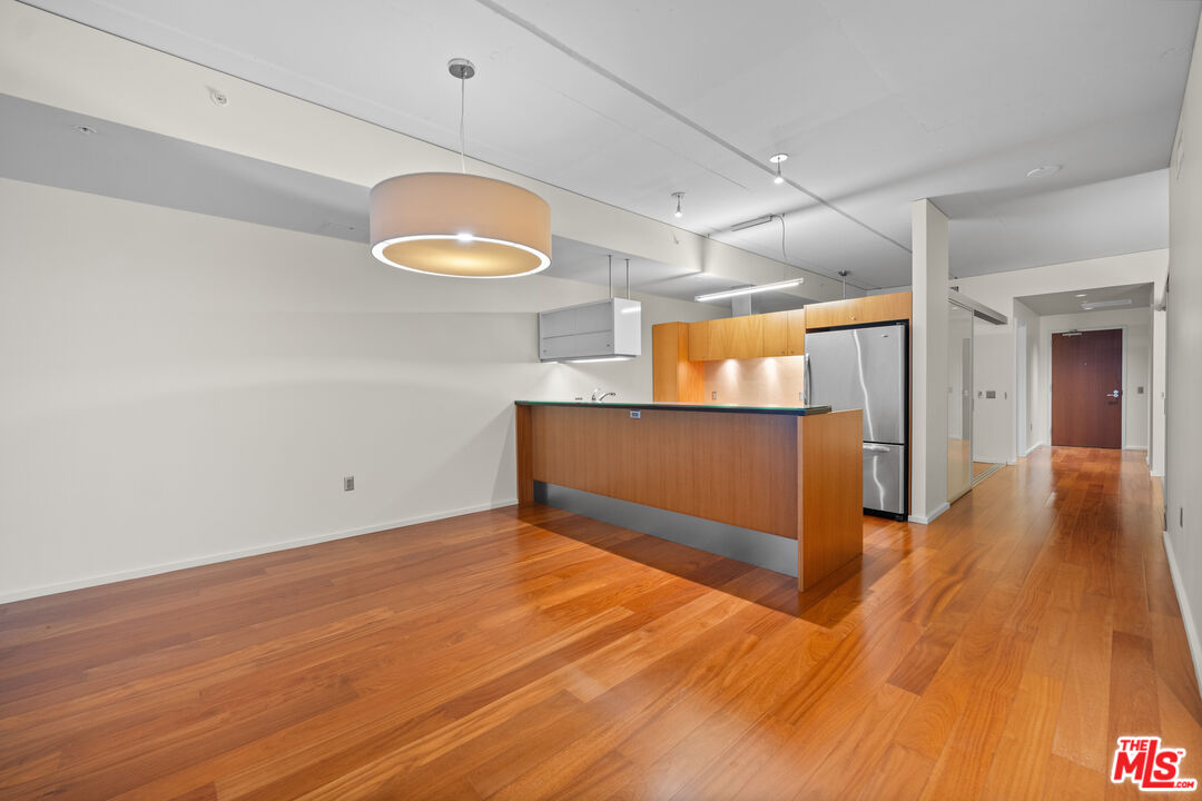 1155 S Grand Ave Unit: 419