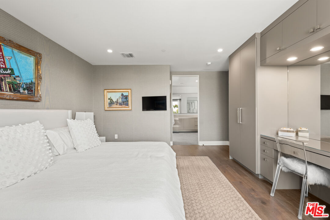 728 N Sweetzer Ave Unit: 403