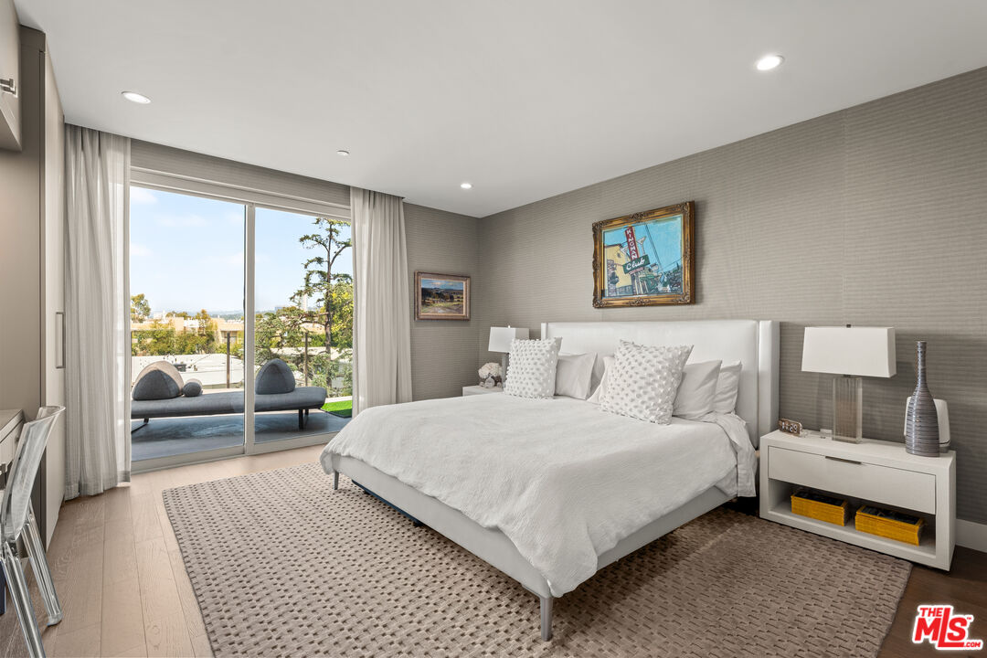 728 N Sweetzer Ave Unit: 403