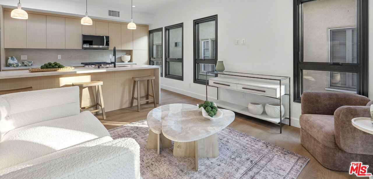 132 S Oakhurst Dr Unit: 3