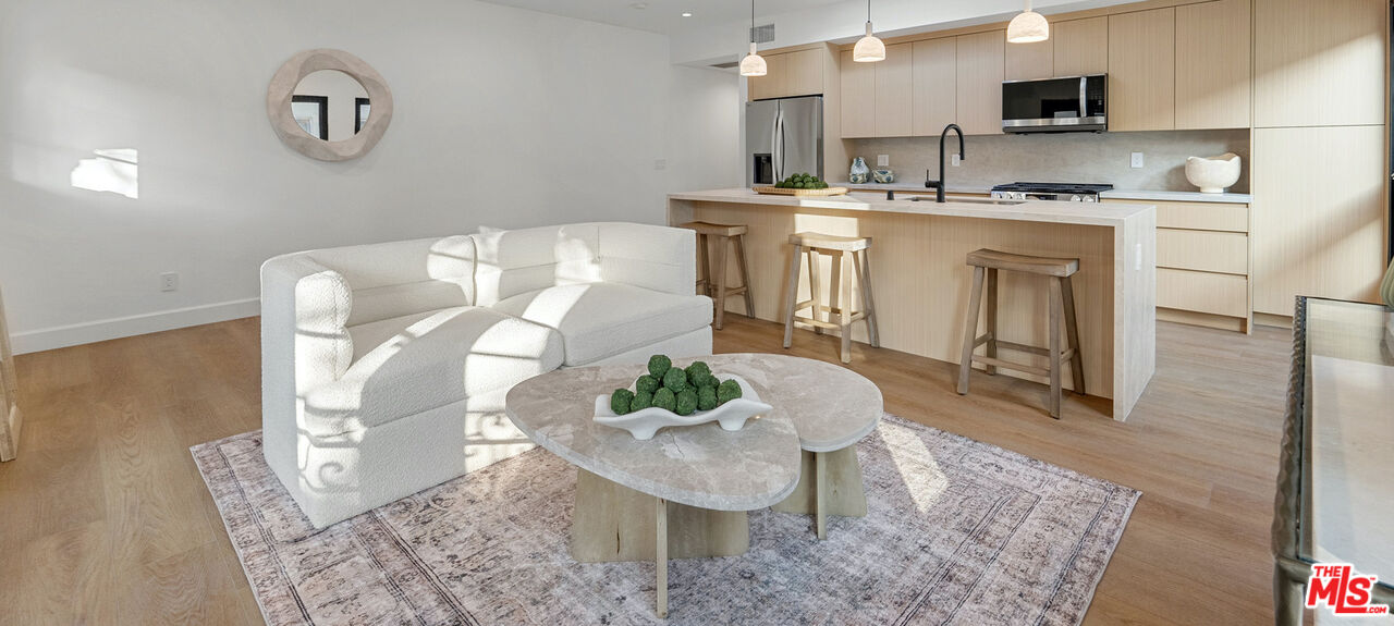 132 S Oakhurst Dr Unit: 3