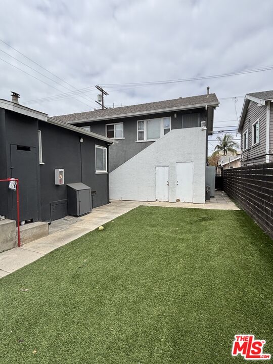 727 Olive Ave